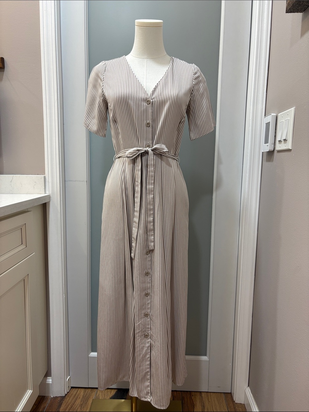 VETTA Reversible Beige and White Striped Button-Front Tie-Waist Maxi Dress